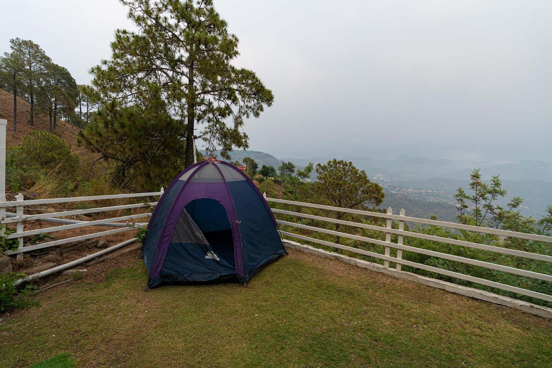 Stayvista At Bellevue With Outdoor Jacuzzi Kasauli Eksteriør bilde